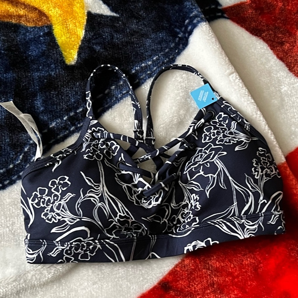 Marika sports bra